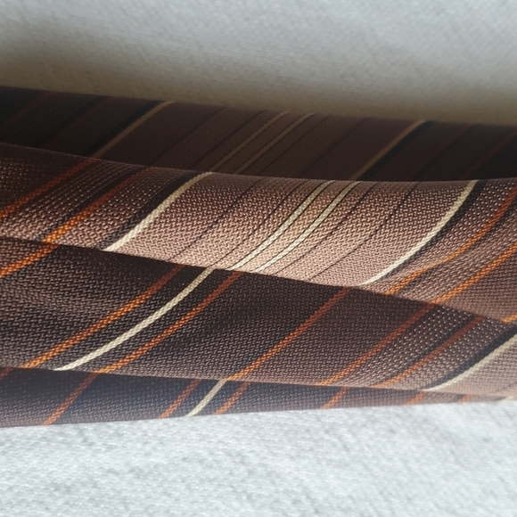 Bundle of 4 Assorted Brown Colored & Coordinating Ties - Picture 8 of 9